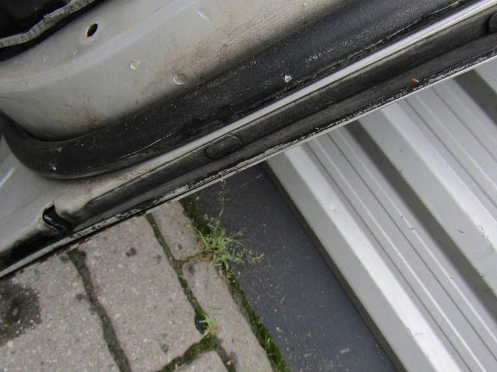 фото №16, 1 mercedes w203 купе дверь левая передние водителя левый перед серебристый