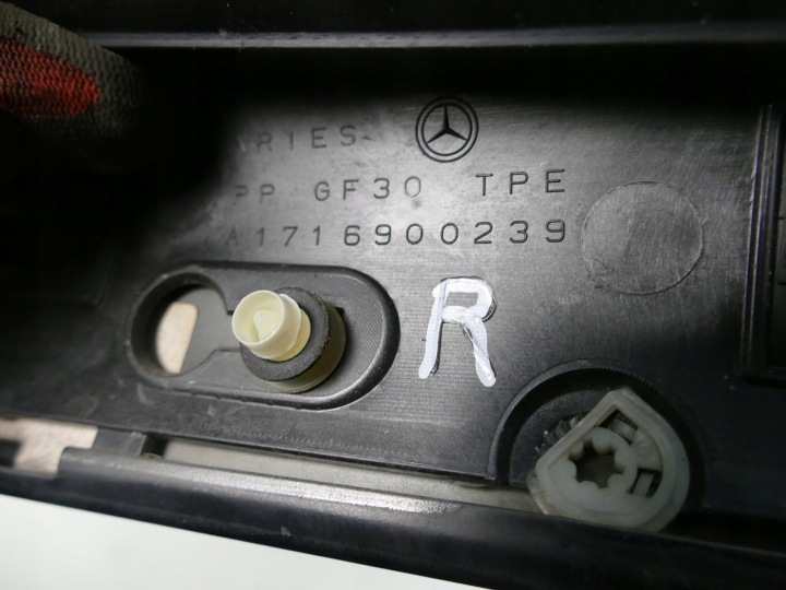 фото №9, Mercedes slk r171 молдинг скла лобовий права 197