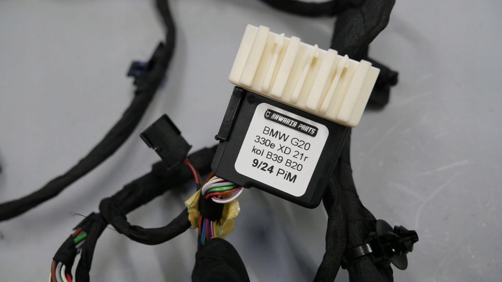 фото №16, Bmw g20 g21 жгут установка панели консоли капот head up 5a04134