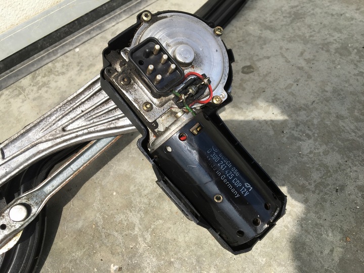 фото №8, Механизм моторчик дворники передний стёкла mercedes w124 e-klasa 1993-