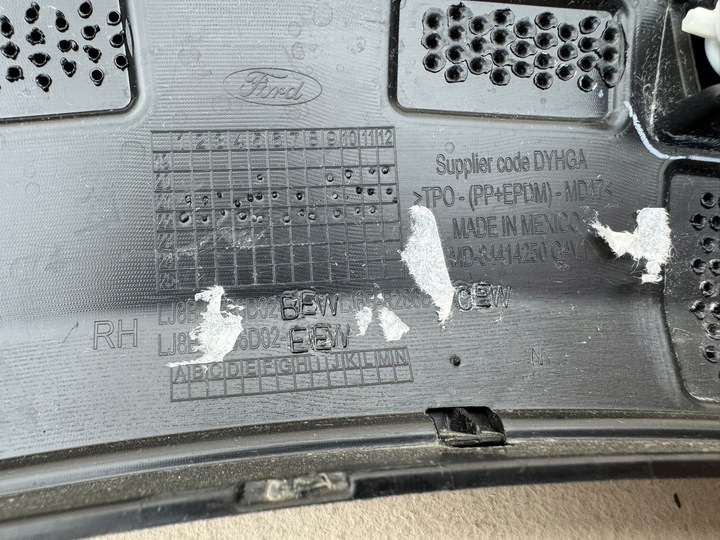 фото №15, Ford mustang mach-e 20r- планка крыльев правая правые зад lj8b-r286d