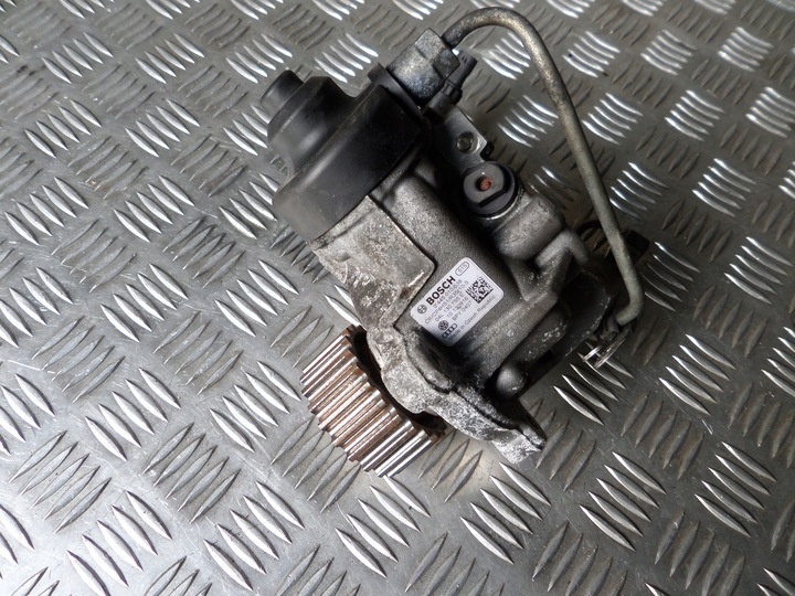 фото №1, Golf vii 2,0tdi насос вприскувальний 04l130755e