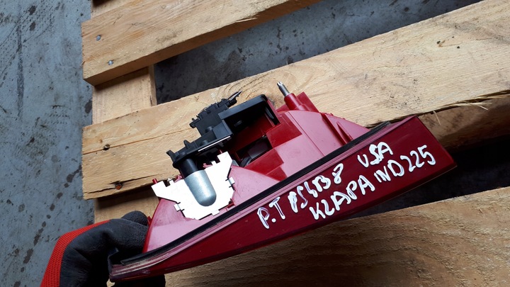 фото №5, S4 b8 a4 лампа правая правые зад w крышка багажника led