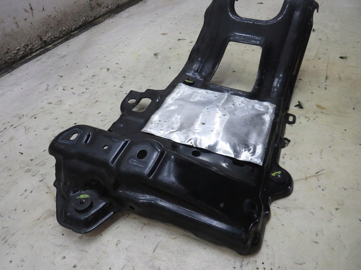 фото №5, Кріплення основа акумулятора mondeo mk5 2.0 гібрид