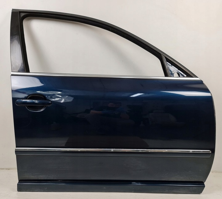фото №1, Дверь передние правый перед lb5w vw passat b5 рестайлинг