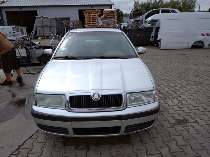 фото №13, Skoda octavia i 1u рестайлінг 00-10 hb 5d двері ліві зад задні сріблястий 9102