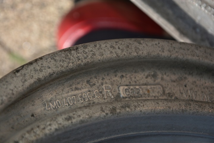 фото №10, Поворотна опора важіль піввісь підвіска правий перед audi q7 4m0407560