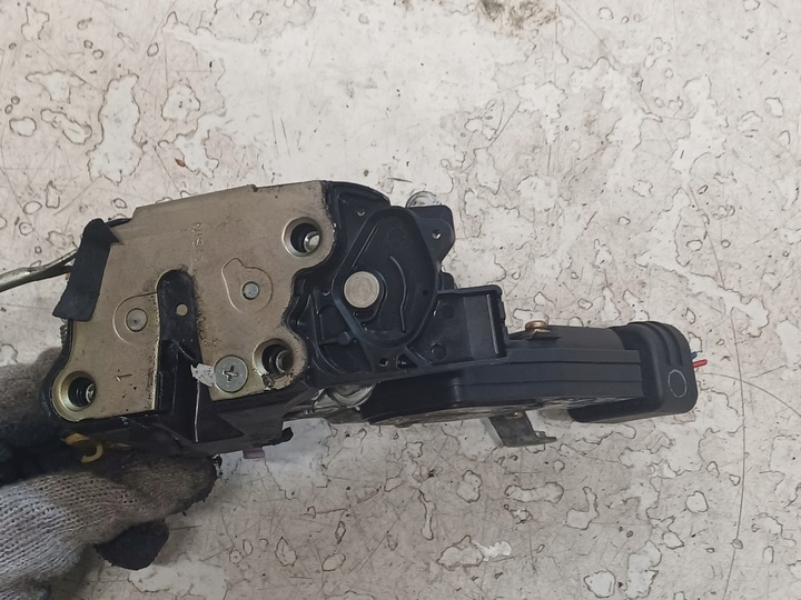 фото №5, Toyota corolla e11 97- замок двері правий перед