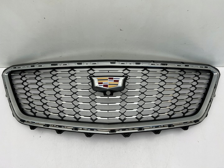 фото №1, Cadillac xt4 решітка бампера решітка радіатора pod камера n 2019-