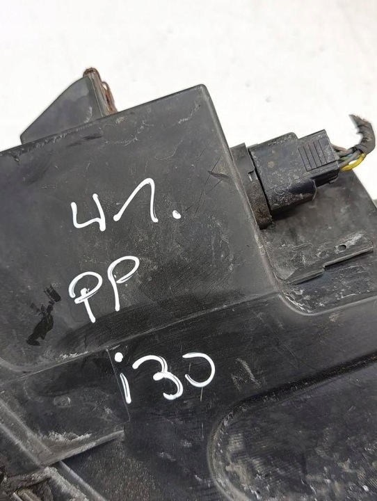 фото №8, Hyundai i30 i hb 07-12 рестайлінг фара передня праве перед 92102-2r010