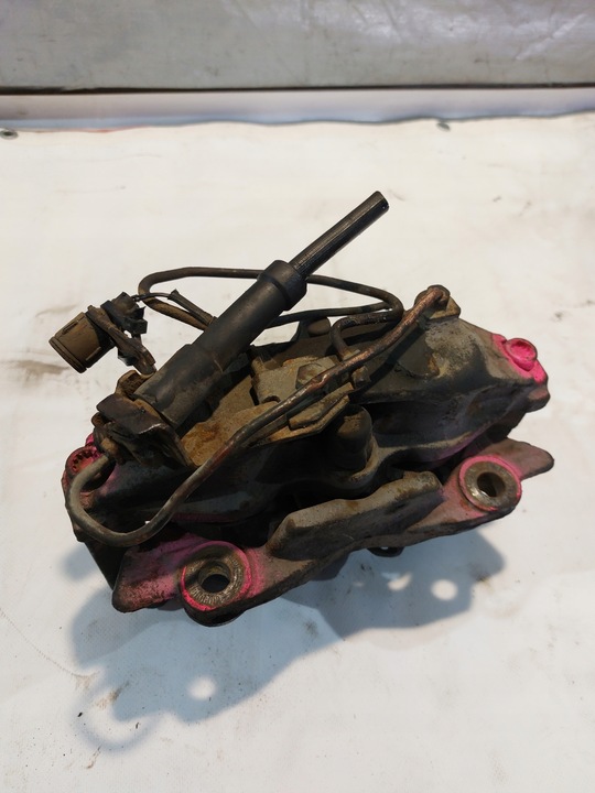 фото №11, Супорт гальмівний праві перед audi a8 d2 4.2