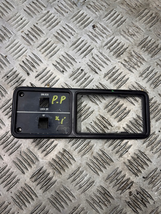 фото №1, Рамка панель кнопок скло двері праві перед jeep grand cherokee xj