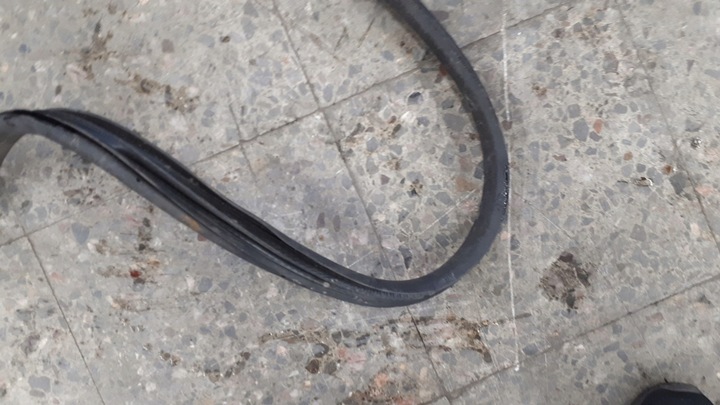 фото №10, Прокладка двері праві зад ford focus mk2 05