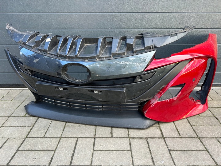 фото №1, Toyota prius prime бампер перед 2016- plug in решітка радіатора повний