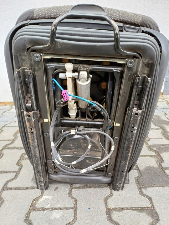 фото №10, Сидіння лівий з підігрівом сидіння водія підлокітник daf xf 106 євро 6