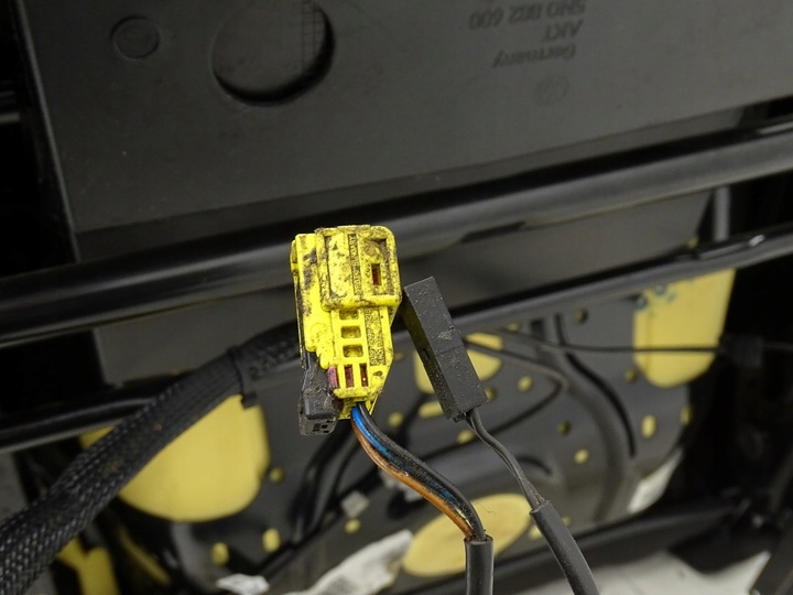 фото №10, Сидіння праві перед переднє пасажира vw tiguan i 5n рестайлінг тканинний