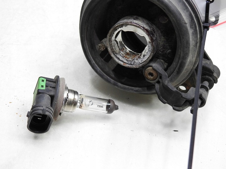 фото №6, Галоген правые mercedes w212 a2128201056