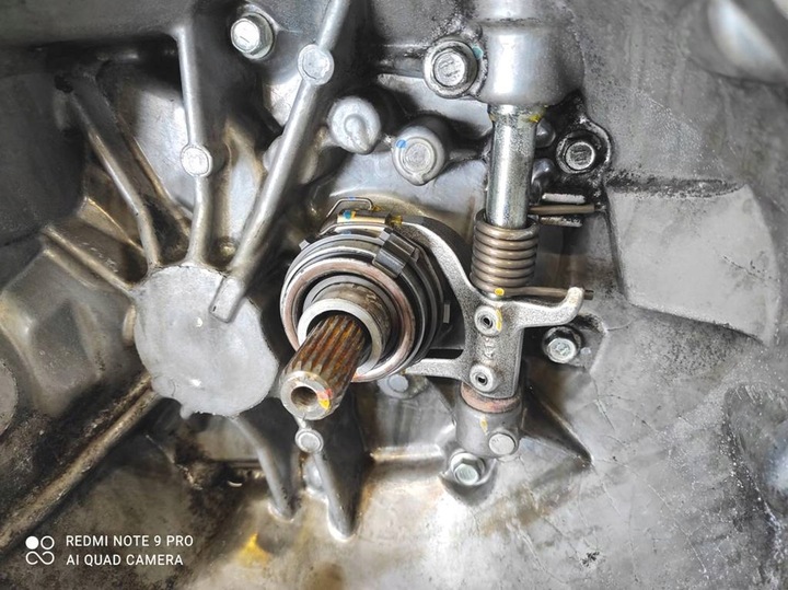 фото №10, Коробка передач коробки передач 2500a349 y505063 f5mbd1aaz mitsubishi space star ii 1.0 1.2