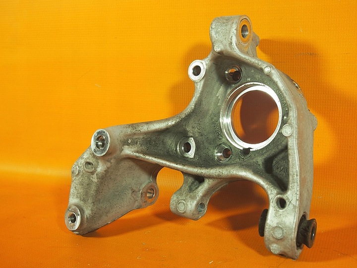 фото №8, Audi q3 83a поворотна опора зад задня права 5qf505436h