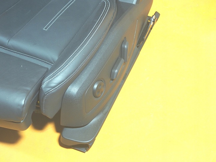 фото №7, Audi a4 8w b9 36km s line sedan сиденья диван обшивки кожа s4