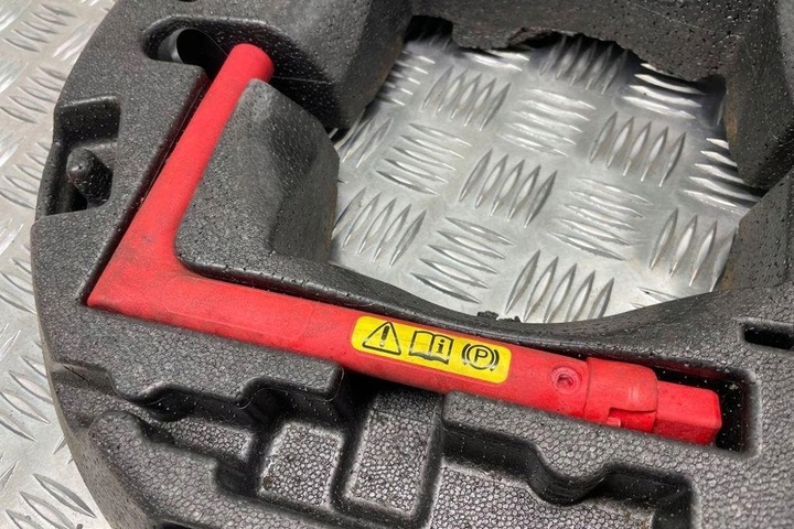 фото №14, Другие запчасти внутренние audi a4 8k2, b8 8w0012109 2.0l дизель 2015