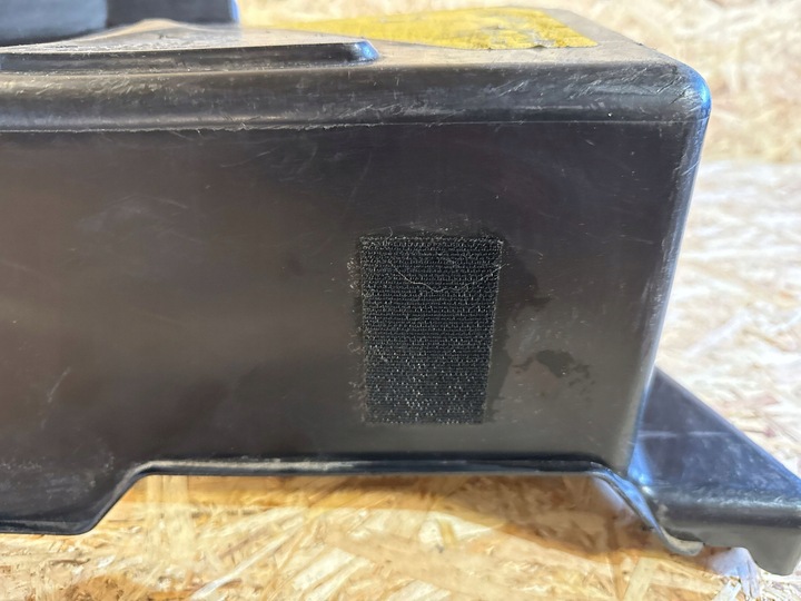 фото №8, Volvo s60 2002 кришка коробка акумулятора