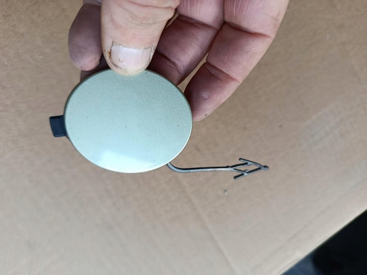 фото №1, Seat exeo заглушка фаркоп бампера перед оригинал