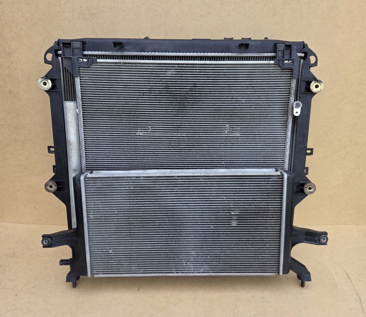 фото №12, Комплект радіатор toyota hilux viii 2.8d рестайлінг автомат 2640-3207-03