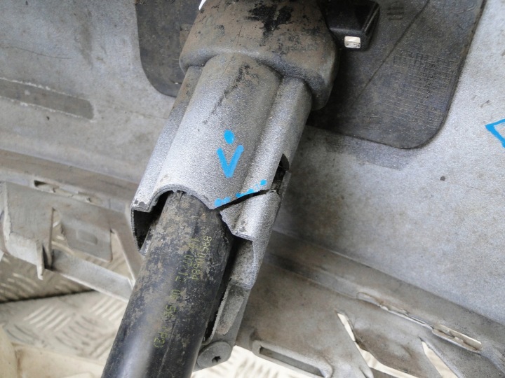фото №12, Бампер перед vw polo 6r 6r0 омивачі 2012 пошкоджений 6r0807221