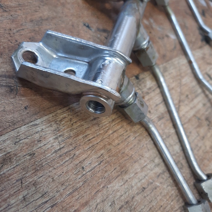 фото №10, Bmw e60 e90 3.0 n54 7575480 планка впрыскивающий