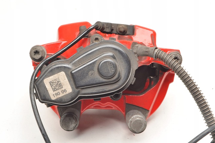 фото №11, Mercedes amg gt c190 4.0 v8 супорт гальмівний зад 19007 360x26