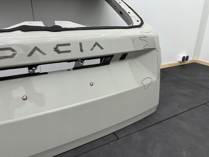 фото №5, Dacia duster iii 2024r-- кришка багажника зад задня