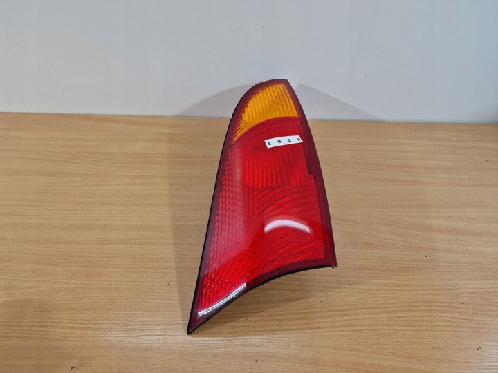 фото №1, Ford focus mk1 hb правая лампа зад задняя оригинал