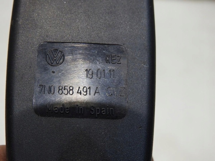фото №7, Застёжка застёжки ремня безопасности зад iii ряд vw sharan ii 7n0858491a
