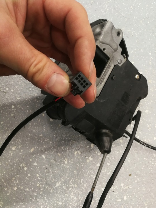 фото №8, Mercedes w203 замок двері праві перед 2037200435