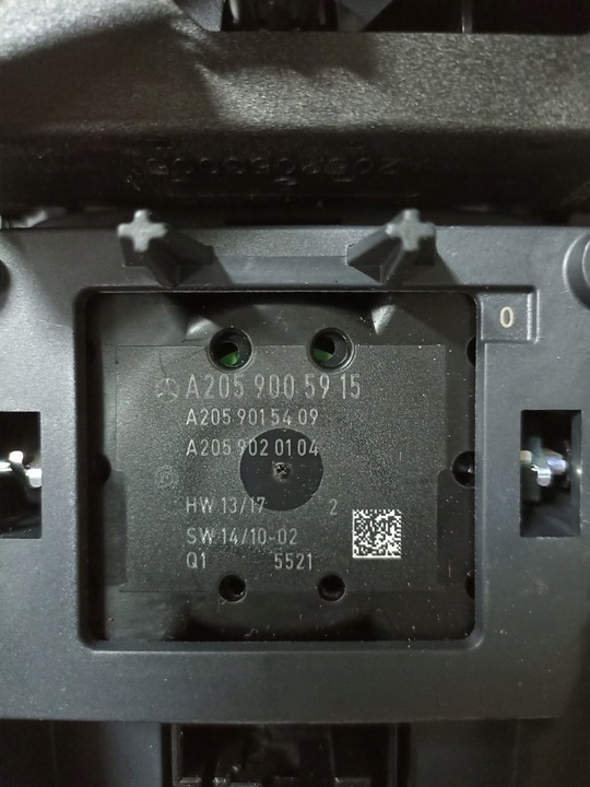 фото №8, Mercedes w205 c клас панель середній тунель контролер dekor