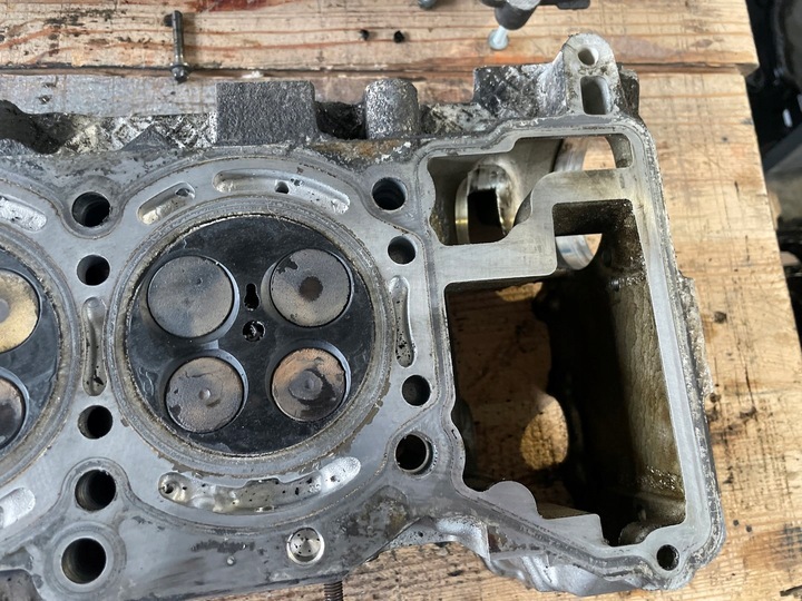 фото №11, Головка двигуна ліва mercedes 3.0 cdi om642 a6420100721 sprinter w211 w639