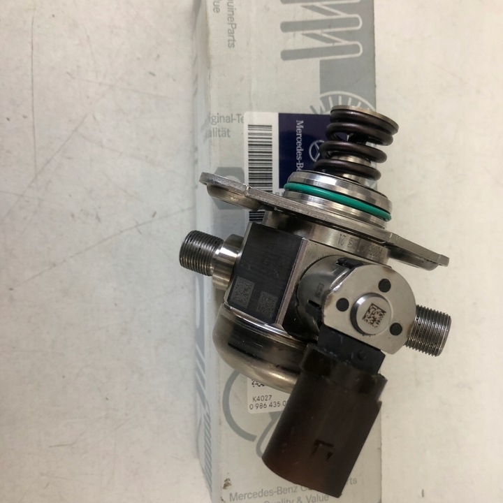 фото №1, Насос топлива mercedes a2560702600 0261520702