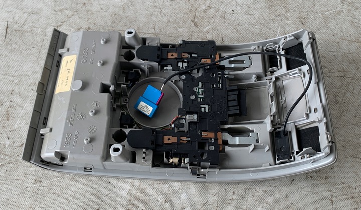 фото №5, Освещение кабины перед audi q7 4l 4l0947135f