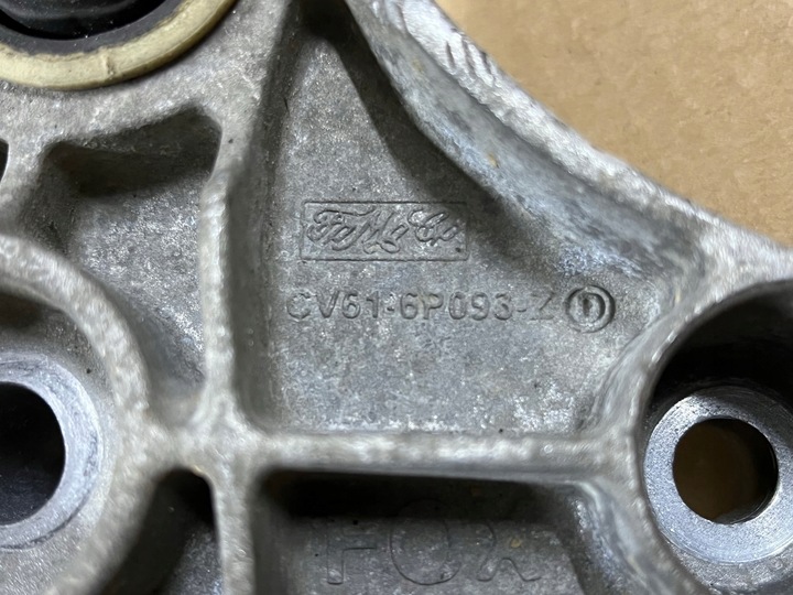 фото №7, Ford focus mk3 1.0 eco лапи кронштейн коробки коробки передач