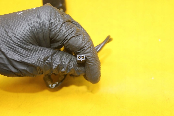 фото №5, Застёжка ремня левый правые перед porsche cayenne ii 7p0857755