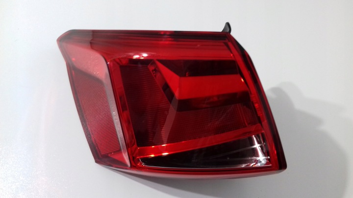 фото №1, Лампа левая seat leon iii 5f универсал led 6f9945095b