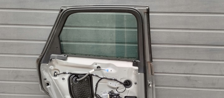 фото №7, Дверь левая задние левый зад audi q3 83a комплектные 19-