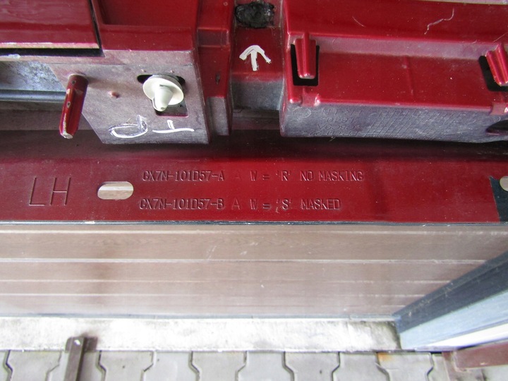 фото №6, Планка пороговая левая jaguar xe 760 f s r sport 14-