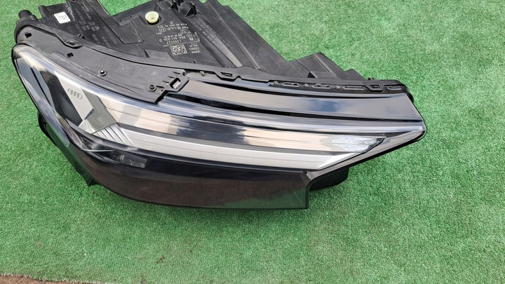 фото №1, Audi q4 89a полный led лампа передняя