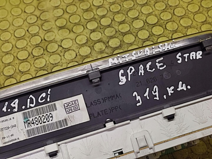 фото №11, Mitsubishi space star 1.9 dci спидометр mr480209