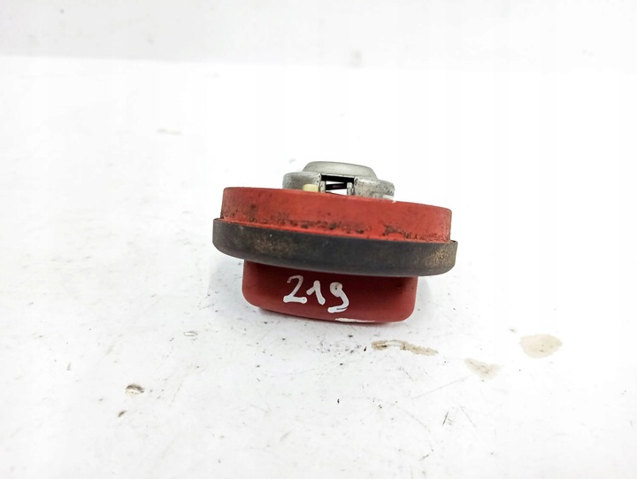 фото №10, Mercedes-benz cls c219 2005 кришка заливання