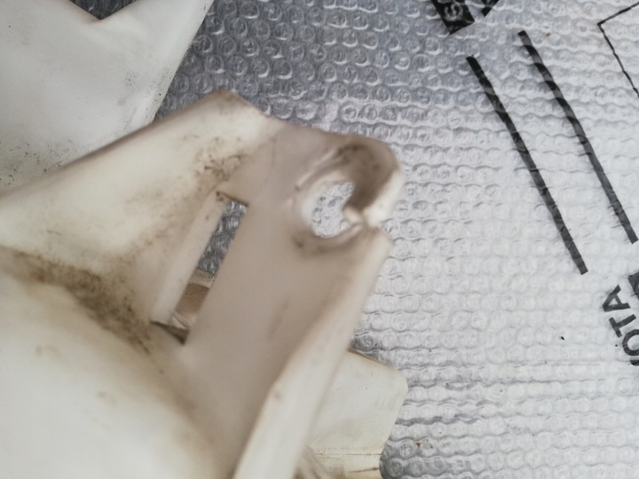 фото №9, Toyota corolla sedan e21 бачок жидкости омывателя 85310-02720