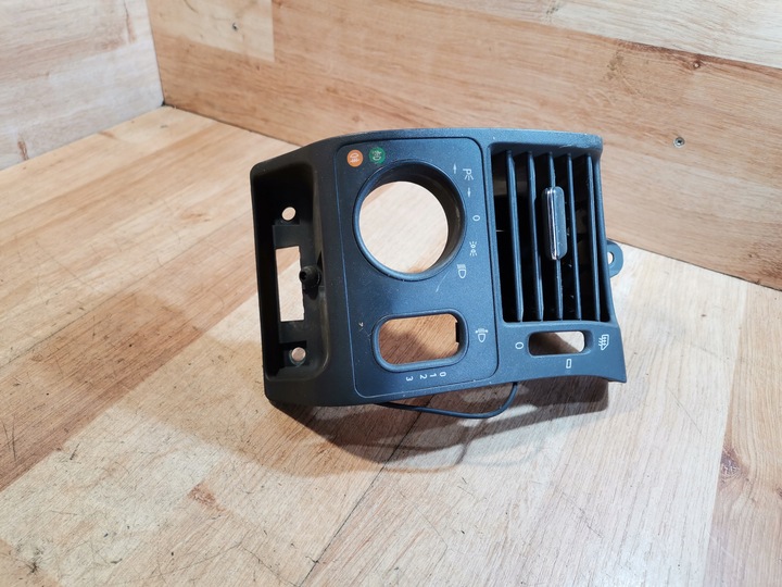 фото №9, Ґрати повітропровід ліва mercedes w210 a210830050954