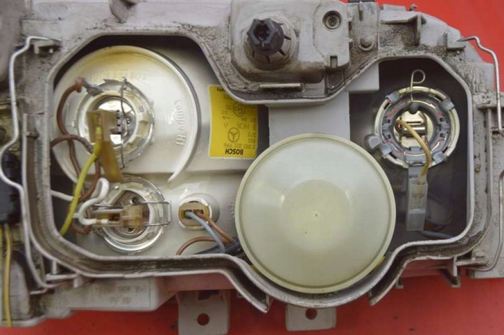 фото №7, Фара левый лампа перед eu 0301036205 mercedes c-klasa w201 рестайлинг 88-93